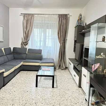 Apartman Trilocale Centrale Mare *